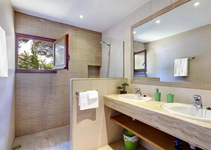 Pinar By * Ferreries